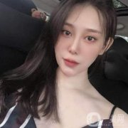 就在三個月前，因為實在忍受不了，自己顯老的眼角紋了