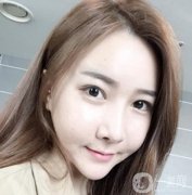 而且醫(yī)生也沒有完全了解我想要什么樣子的鼻型，就做了手術(shù)，術(shù)后恢復(fù)的也不