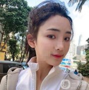 所以一直以來我都是想彌補(bǔ)自己發(fā)際線的缺點(diǎn)，我自己的發(fā)際線就是缺的很多