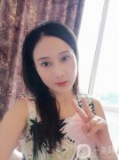 現(xiàn)在的我出門的時(shí)候就不會(huì)帶著頭套了，在家的時(shí)候我還是會(huì)佩戴的，畢竟在家