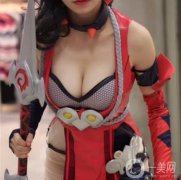 做完自體脂肪隆胸手術(shù)已經(jīng)有一周的時間了，今天我去醫(yī)院拆了線。還讓醫(yī)生給