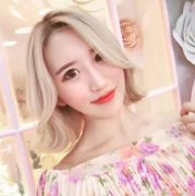 做完熱瑪吉已經(jīng)有一個多月的時間了，我去做了一個頭發(fā)。再加上現(xiàn)在這個皮膚