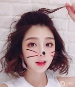 鼻梁變高很多，針孔處的瘀傷消失了，不仔細(xì)看，就看不到針孔