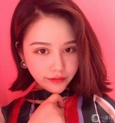 我昨晚失眠了，因?yàn)槲医裉煲鲭p眼皮