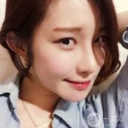 我自己感覺(jué)挺不舒服的，因?yàn)槲业哪樕下霈F(xiàn)了一些皺紋