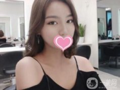 看著同事整容后變漂亮，我越來(lái)越覺(jué)得自己也該整容了，于是上網(wǎng)查了整雙眼皮