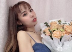 我其實早就想做雙眼皮了，周圍的朋友都做過，所以我更想做