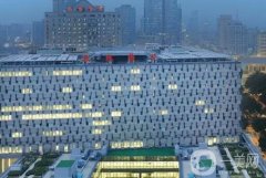 南京市鼓樓醫(yī)院口腔科怎么樣？醫(yī)生推薦技術(shù)好的、種植牙價(jià)格不貴的！